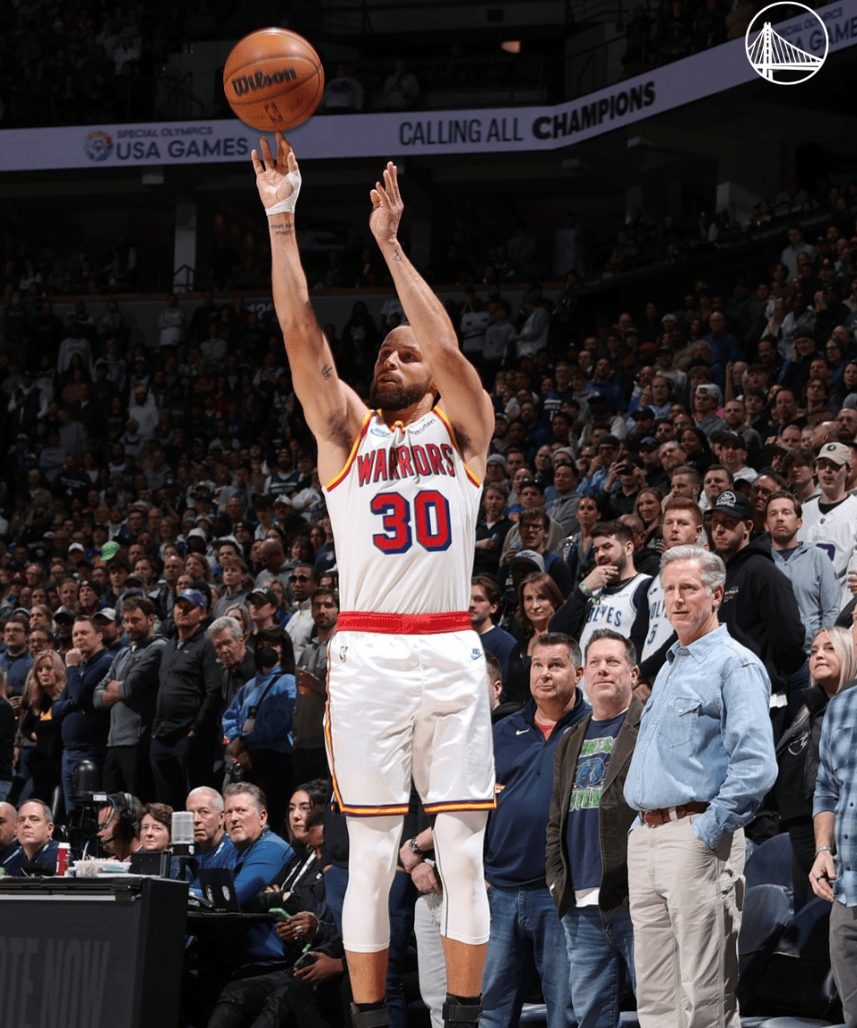 费城76人迎欧联关键赛，集结日篮板制胜，压力陡增，球队文化再被提及(费城76人队前身叫什么名字)